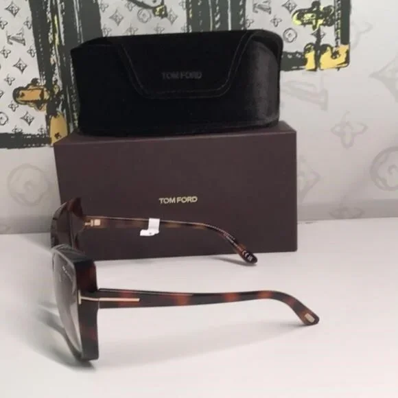 NEW AUTHENTIC Tom Ford Women display picture 1